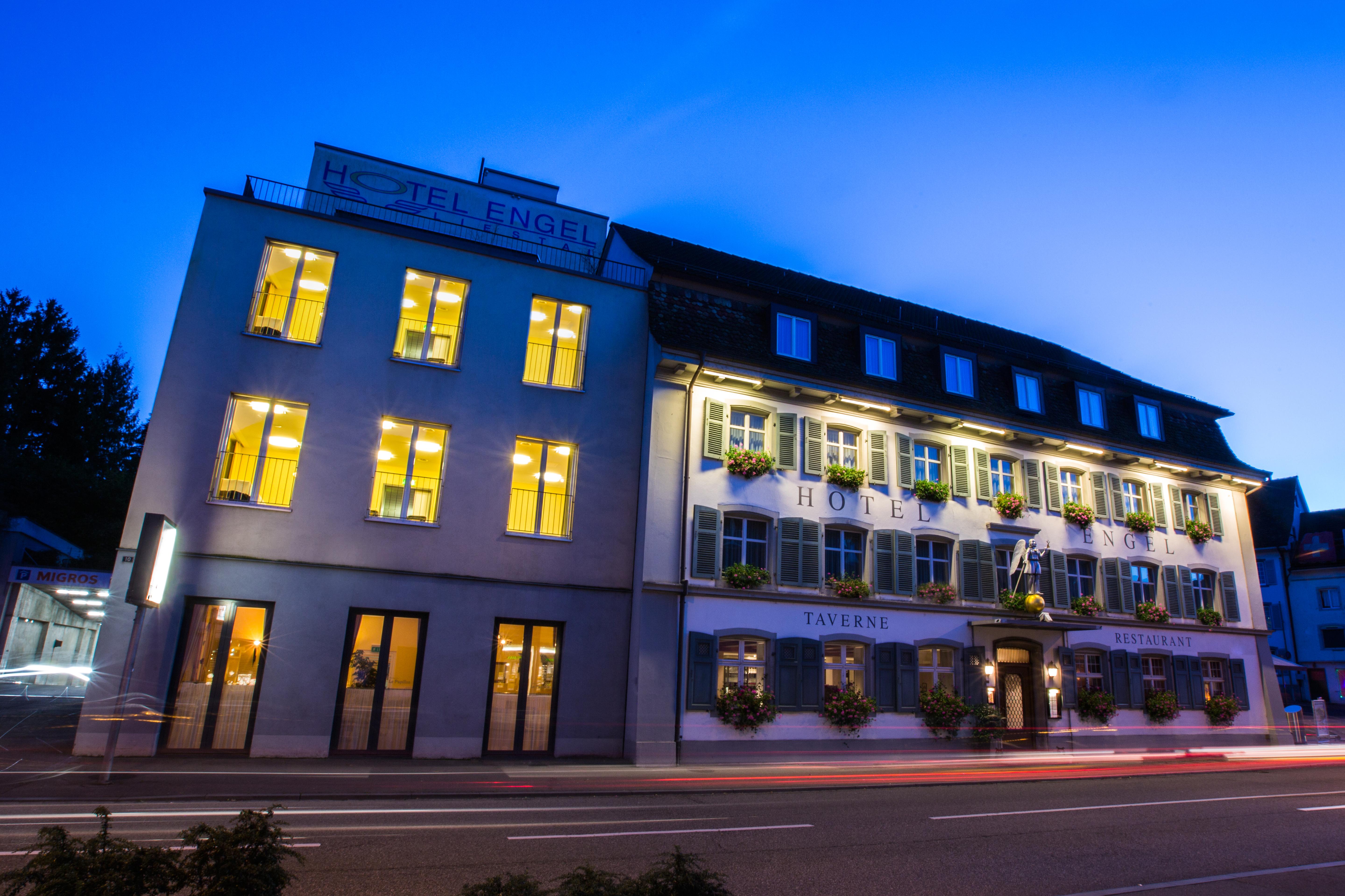 Engel - Business & Lifestyle
